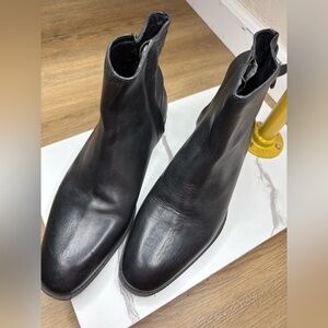 Men’s ZARA Chelsea Boots